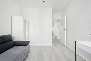 Miedziana Apartment Wrocław by Renters