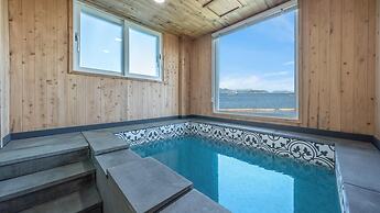 Changwon Healingtime Poolvilla Pension