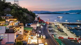 Changwon Healingtime Poolvilla Pension