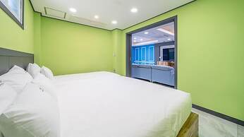 Changwon Healingtime Poolvilla Pension