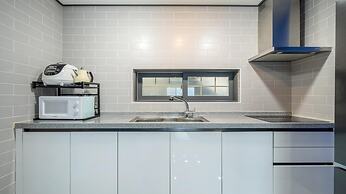 Changwon Healingtime Poolvilla Pension