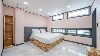 Changwon Healingtime Poolvilla Pension