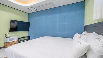 Changwon Healingtime Poolvilla Pension