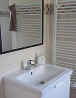 Apartment Bare With Ebike Rental