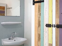 2 Holiday Homes With Enclosed Garden