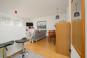Sunny Heart of Warsaw by Renters