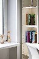 Sunny Heart of Warsaw by Renters