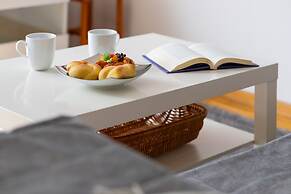 Sunny Heart of Warsaw by Renters