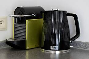 Sunny Heart of Warsaw by Renters