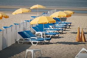 Les Dunes Apartment in De Haan Near Sea Beach