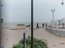 Les Dunes Apartment in De Haan Near Sea Beach