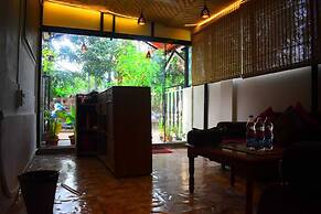 ROSHNI - THE LUXURY GUEST HOUSE