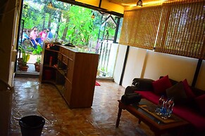 ROSHNI - THE LUXURY GUEST HOUSE