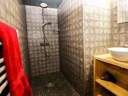 Cottage in Valloire With Ski-storage