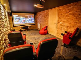Cottage in Valloire With Ski-storage