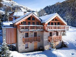 Cottage in Valloire With Ski-storage