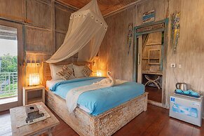 Golden Hill Cottage Nusa Penida