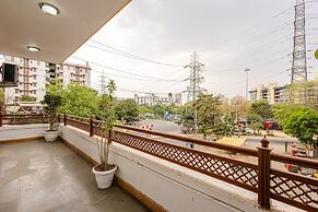 Lime Tree Hotel and Banquet Huda Metro