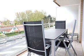 Apartment in Nieuwpoort With Garden