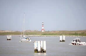 Apartment in Nieuwpoort With Garden