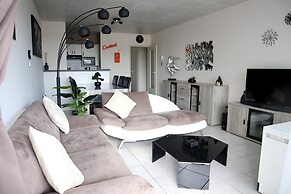 Apartment in Nieuwpoort With Garden