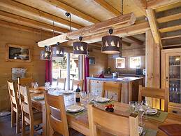 Beautiful Chalet With Sauna and Private Pool