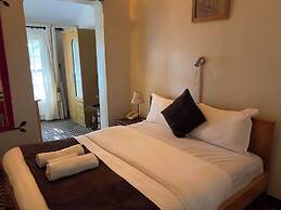 Sunset Hotel Entebbe