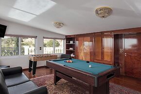 Athenian Secret Glyfada