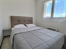 Apartment in Valras-plage Near Sandy Beach