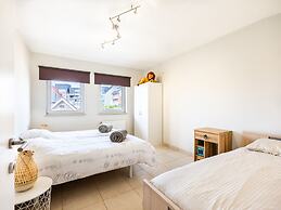 Orangerie 202 Close to the Beach and Center