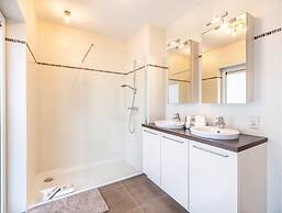 Orangerie 202 Close to the Beach and Center