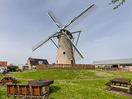 Spacious Holiday Home With Garden