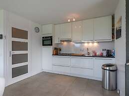 Spacious Holiday Home With Garden