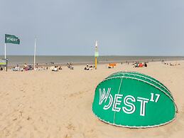 Spacious Holiday Home With Garden