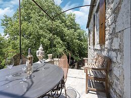 Beautiful Holiday Home With Private Pool