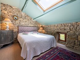 Beautiful Holiday Home With Private Pool