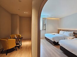 JungGam Hotel