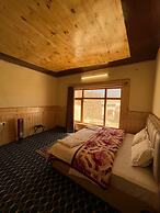 Kailash House - Tsomoriri Lake