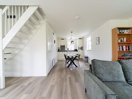 Brand new Holiday Home Near the Water