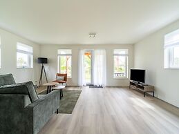 Brand new Holiday Home Near the Water