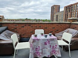 Immaculate 2-bed Apartment in London