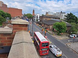 Immaculate 2-bed Apartment in London