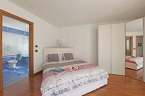 Sunny House