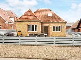 6 Person Holiday Home in Hojer