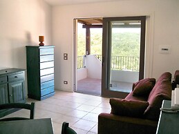 Elegant Apartment Near Baja Sardinia Beach