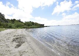 Charming Chalet With Spacious Enclosed Garden