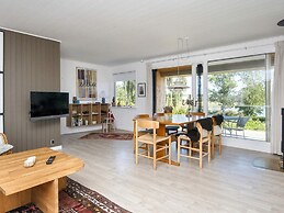 4 Star Holiday Home in Ronde