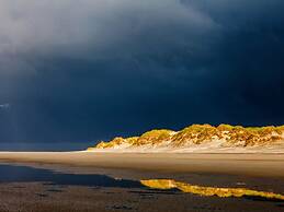 Lighthouse Modern Retreat