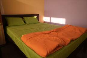 Livin Waves Beach stay and cafe