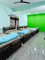 Livin Waves Beach stay and cafe